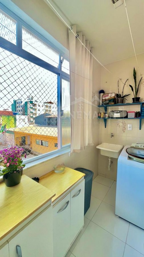 Apartamento à venda com 3 quartos, 111m² - Foto 6