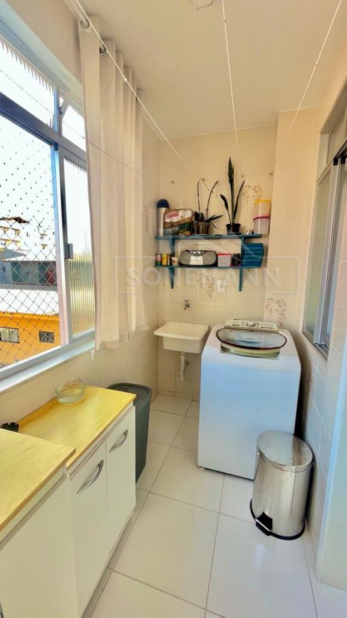 Apartamento à venda com 3 quartos, 111m² - Foto 8