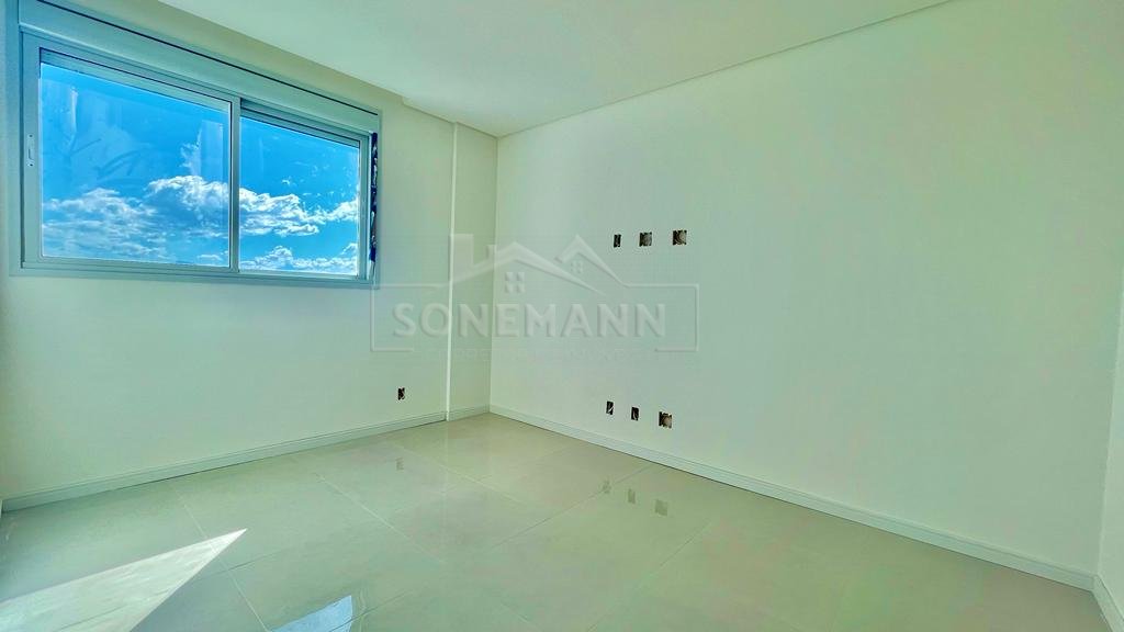 Apartamento à venda com 2 quartos, 63m² - Foto 17