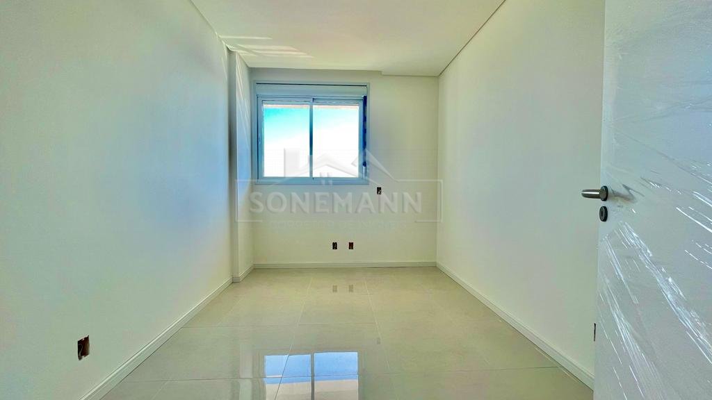 Apartamento à venda com 2 quartos, 63m² - Foto 18