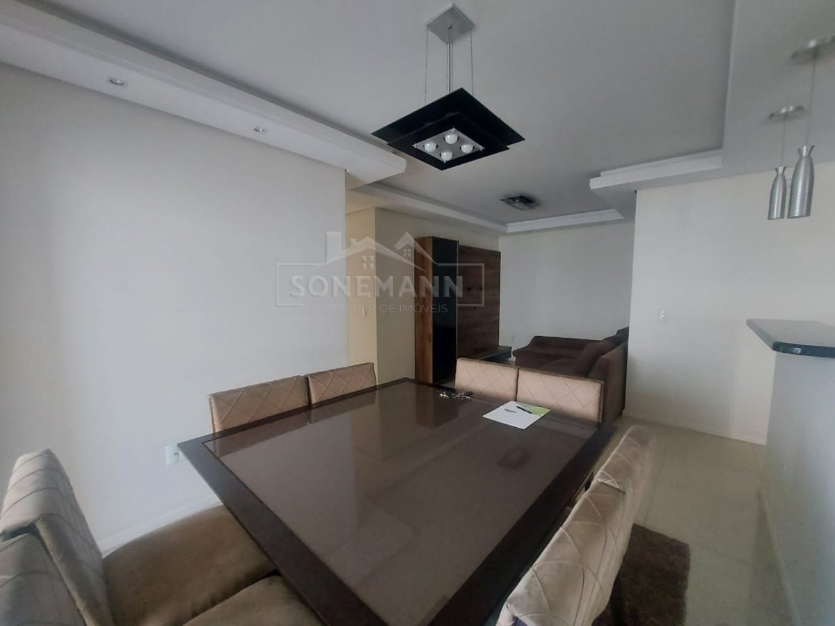 Apartamento à venda com 3 quartos, 87m² - Foto 2