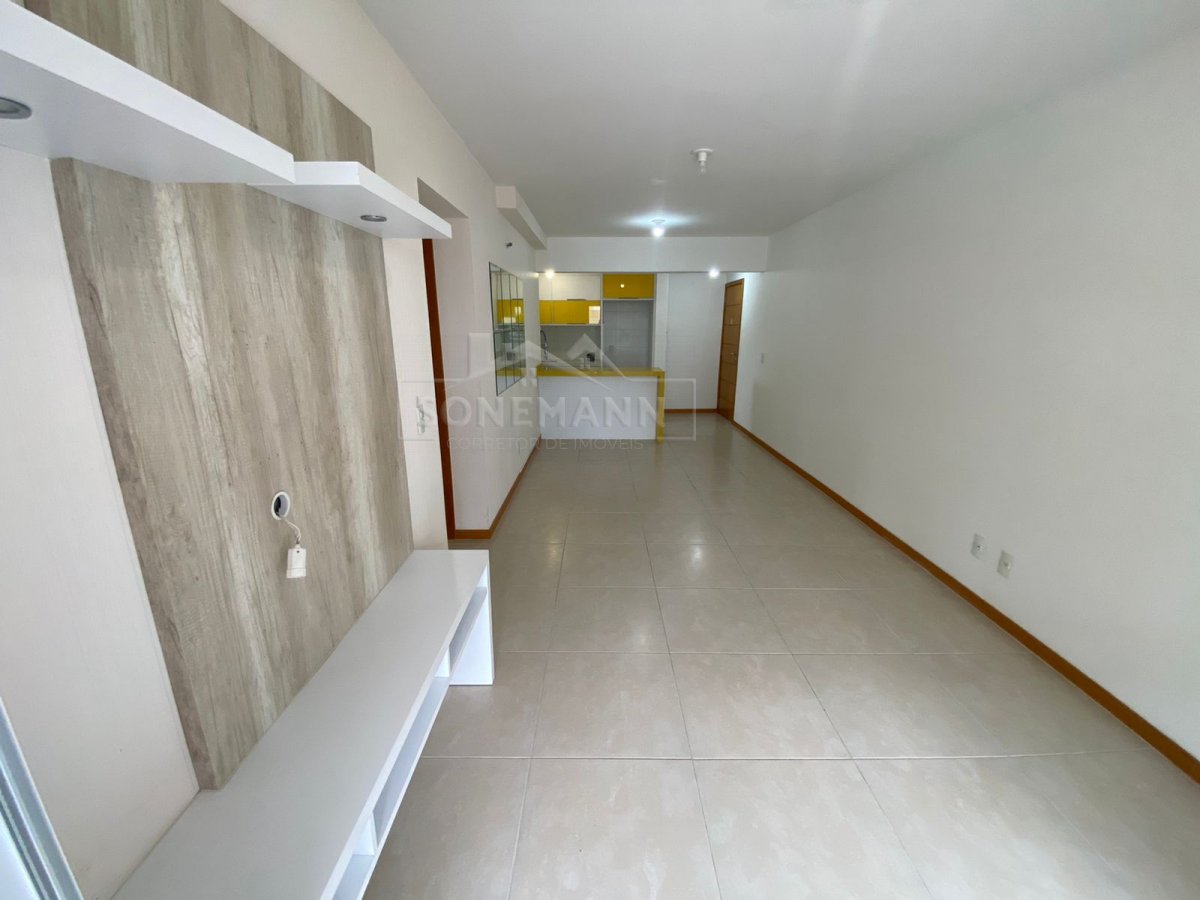 Apartamento à venda com 3 quartos, 98m² - Foto 2