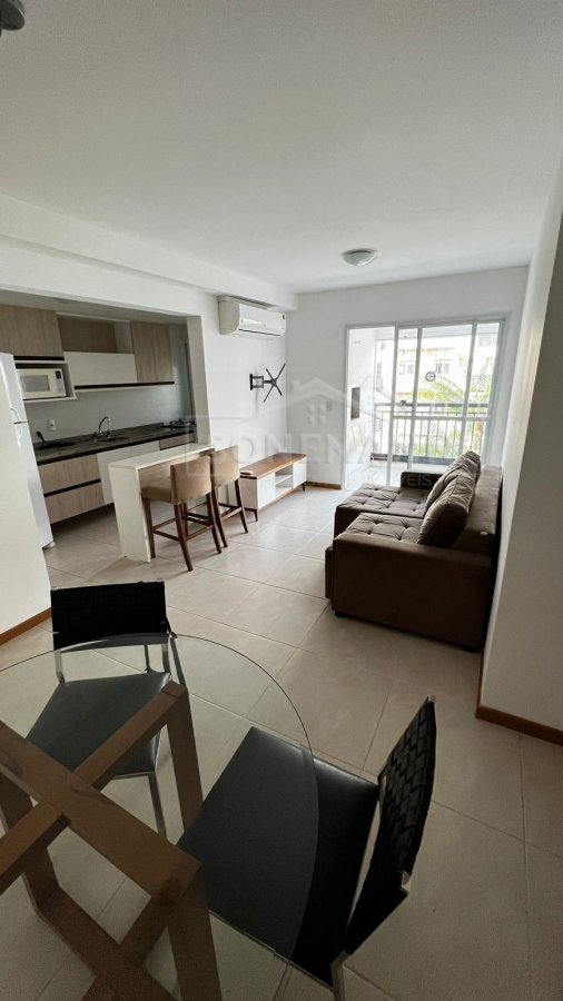 Apartamento à venda com 2 quartos, 78m² - Foto 10