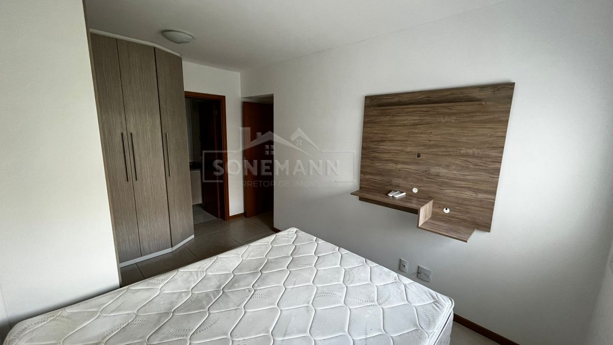 Apartamento à venda com 2 quartos, 78m² - Foto 19