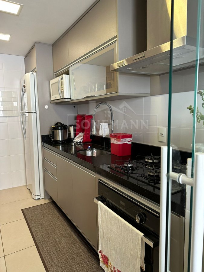 Apartamento à venda com 2 quartos, 78m² - Foto 4