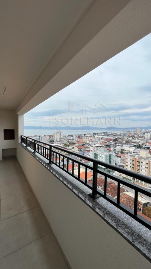 Apartamento à venda com 2 quartos, 71m² - Foto 4