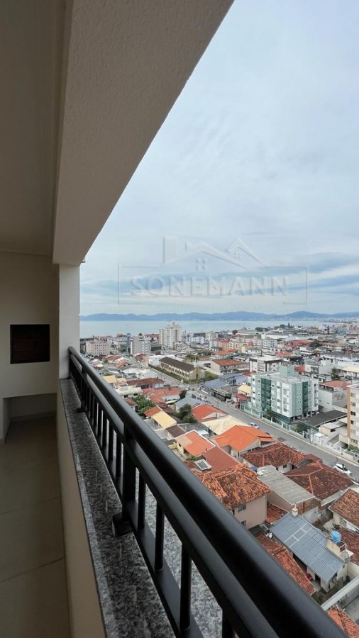 Apartamento à venda com 2 quartos, 71m² - Foto 3