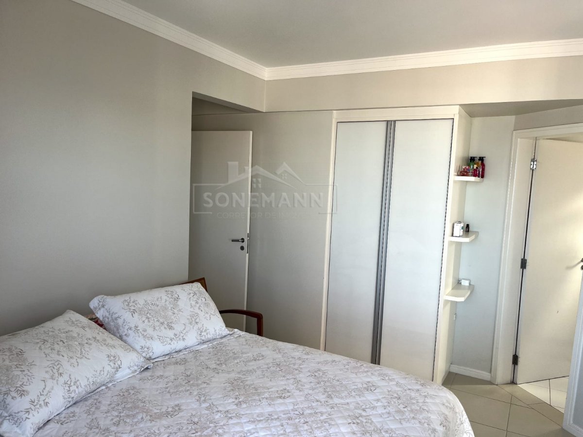 Apartamento à venda com 3 quartos, 108m² - Foto 15