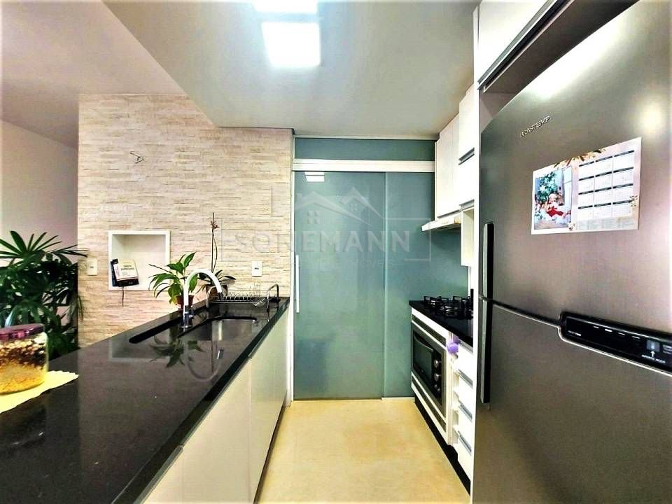 Apartamento à venda com 2 quartos, 75m² - Foto 11