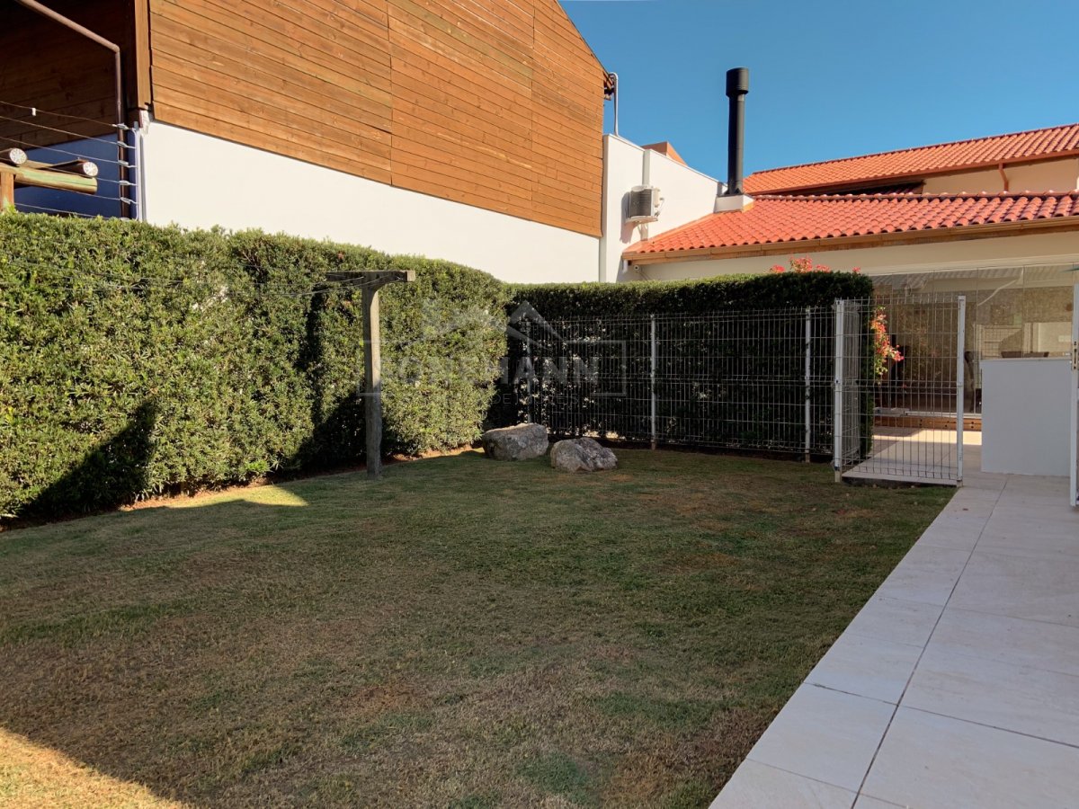 Casa à venda com 3 quartos, 313m² - Foto 6