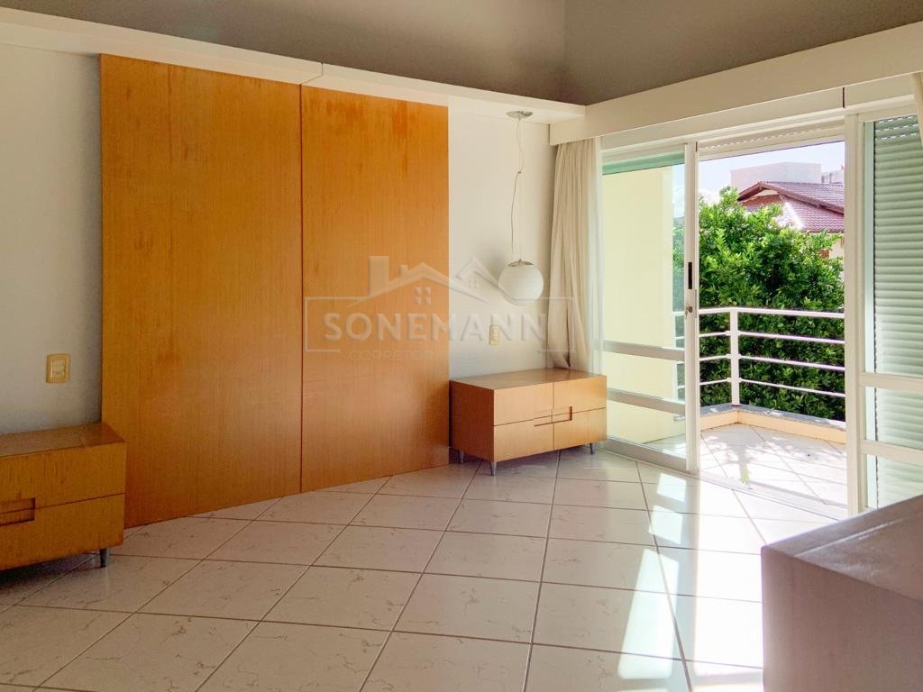 Casa à venda com 3 quartos, 239m² - Foto 16