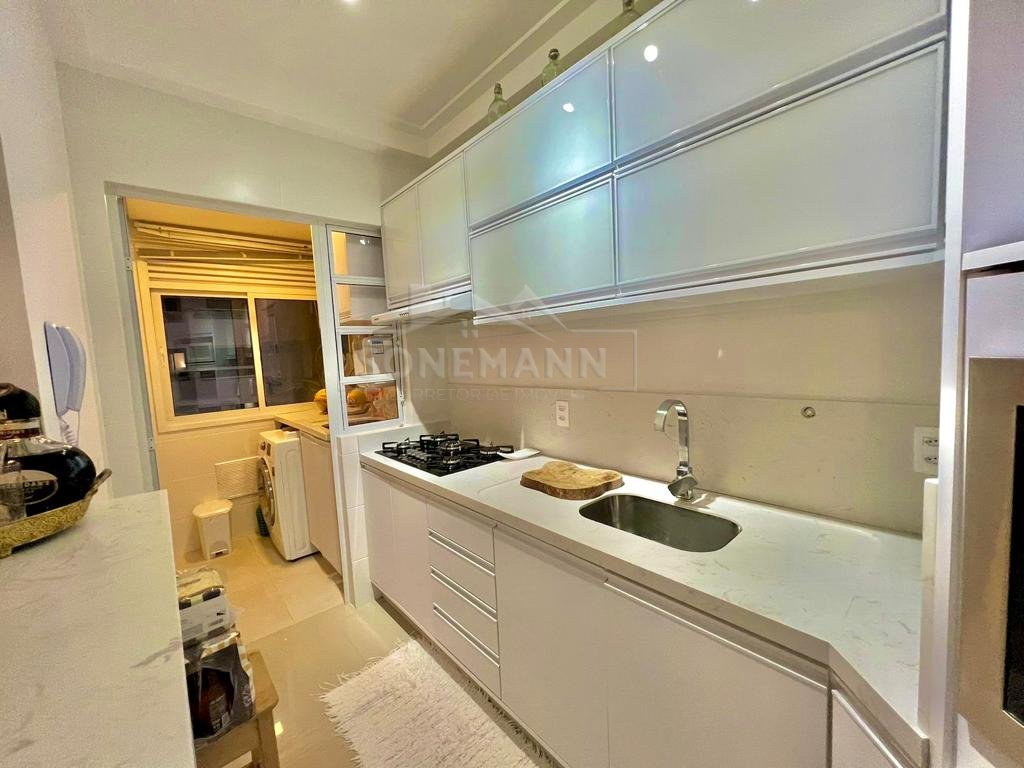 Apartamento à venda com 2 quartos, 67m² - Foto 8