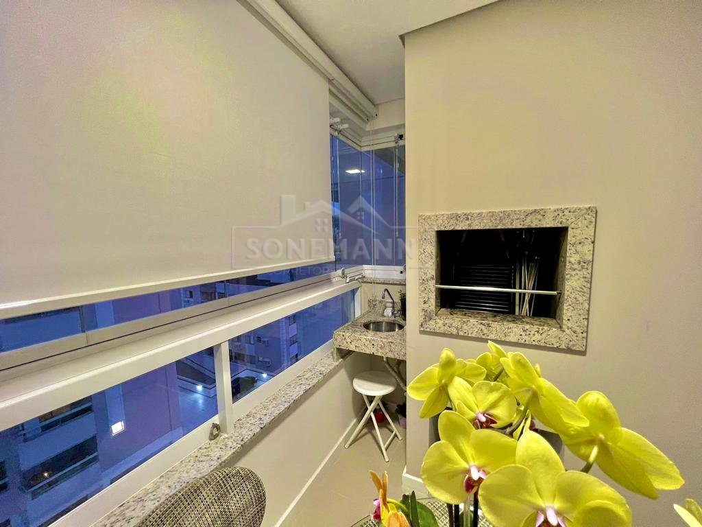 Apartamento à venda com 2 quartos, 67m² - Foto 9