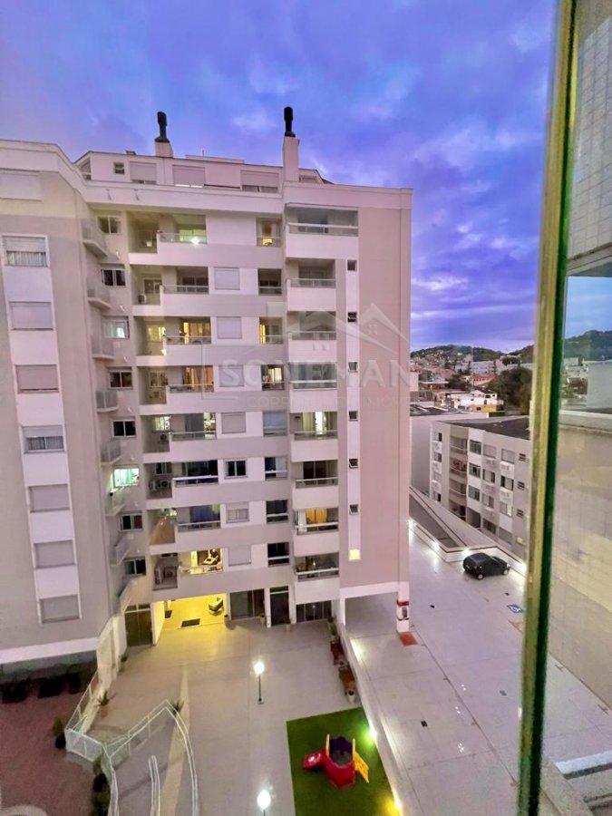 Apartamento à venda com 2 quartos, 67m² - Foto 11