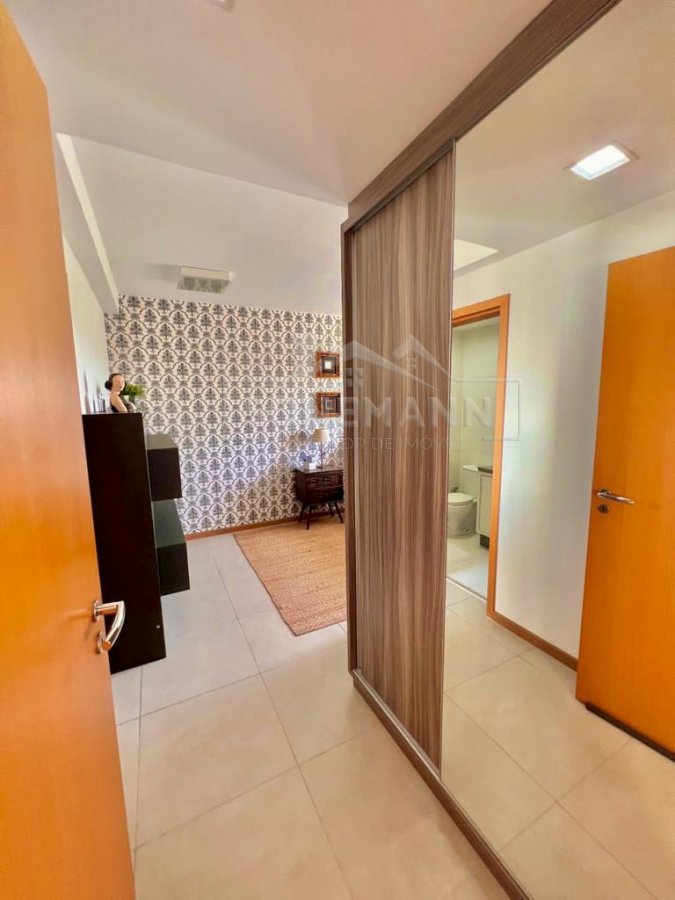 Apartamento à venda com 2 quartos, 97m² - Foto 11