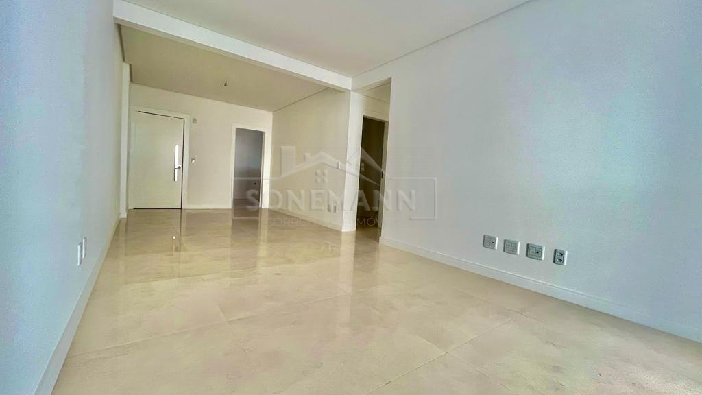 Apartamento à venda com 4 quartos, 150m² - Foto 3