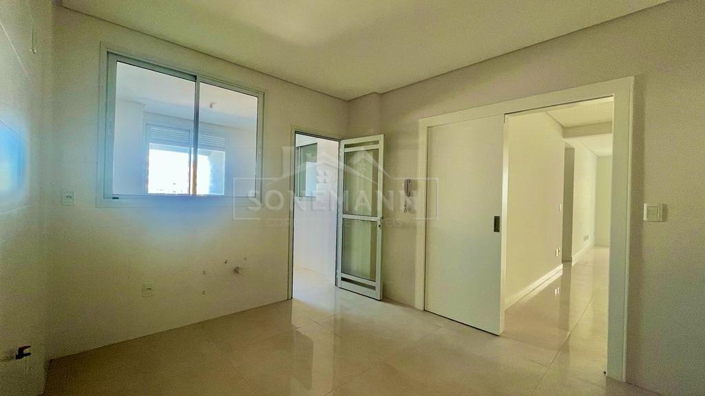 Apartamento à venda com 4 quartos, 150m² - Foto 11