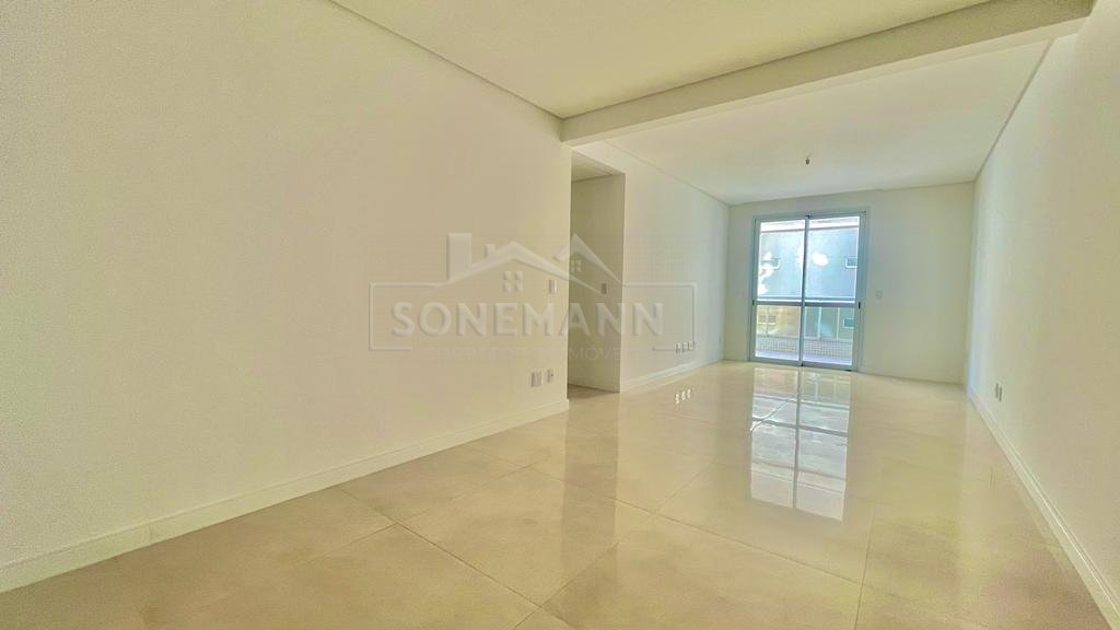 Apartamento à venda com 4 quartos, 150m² - Foto 6