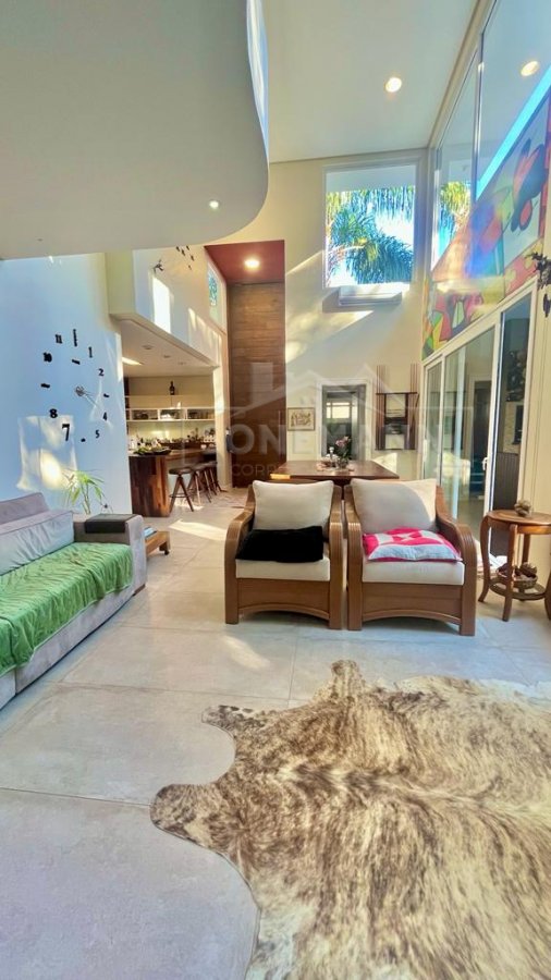 Casa à venda com 3 quartos, 230m² - Foto 9