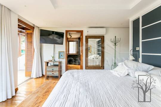 Casa à venda com 4 quartos, 530m² - Foto 12