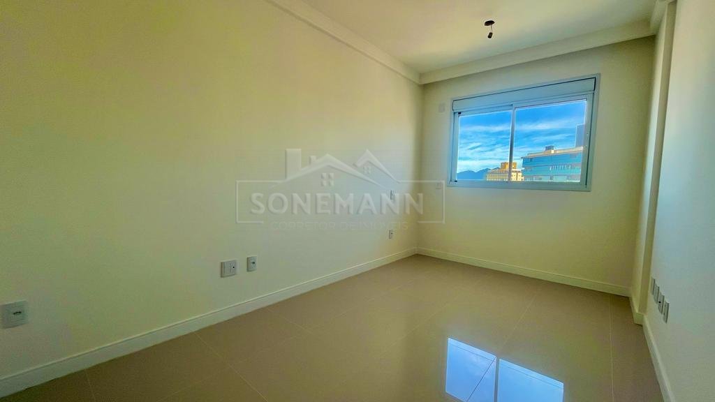 Apartamento à venda com 2 quartos, 84m² - Foto 10