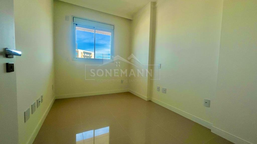 Apartamento à venda com 2 quartos, 84m² - Foto 11