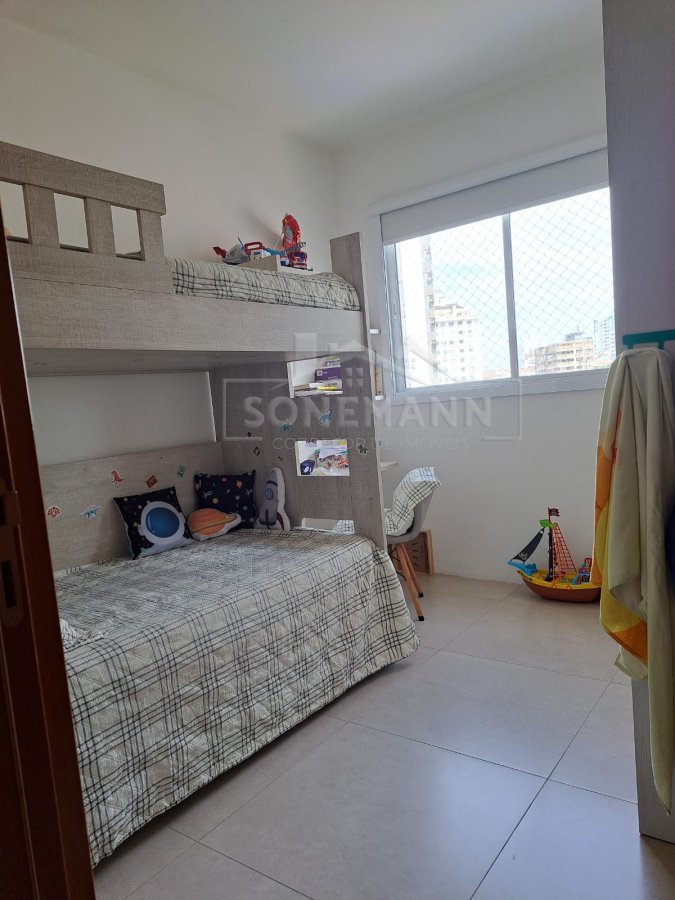 Apartamento à venda com 3 quartos, 106m² - Foto 10