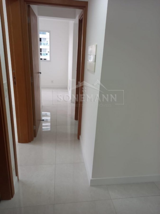 Apartamento à venda com 3 quartos, 106m² - Foto 13