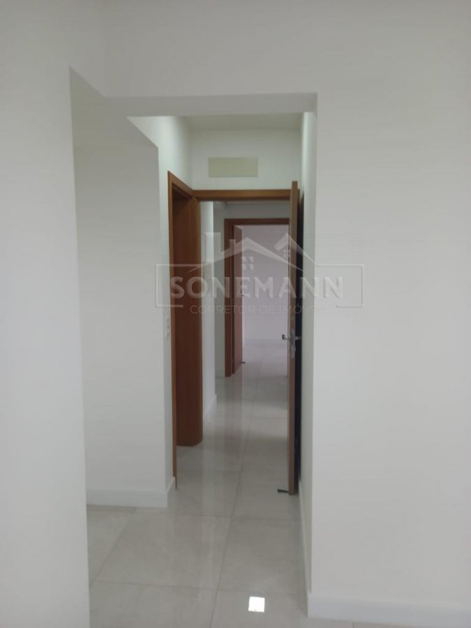 Apartamento à venda com 3 quartos, 106m² - Foto 18