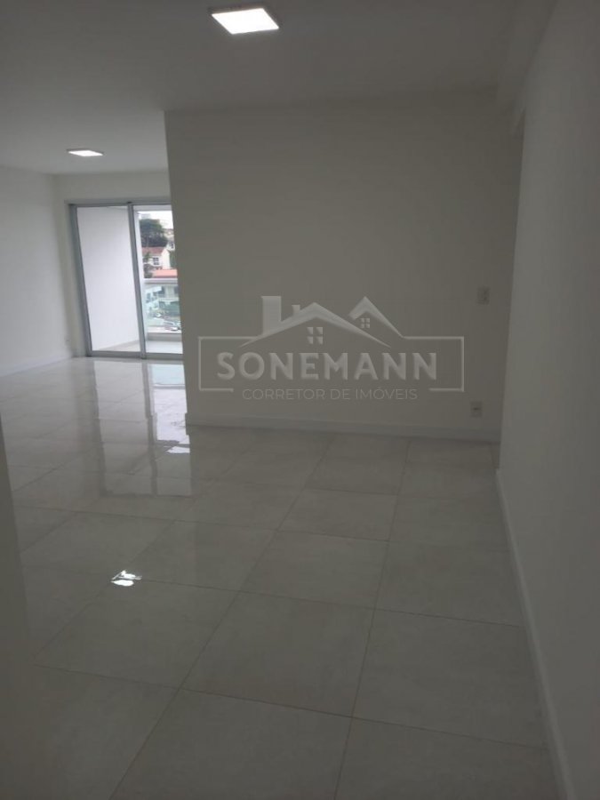 Apartamento à venda com 3 quartos, 106m² - Foto 6