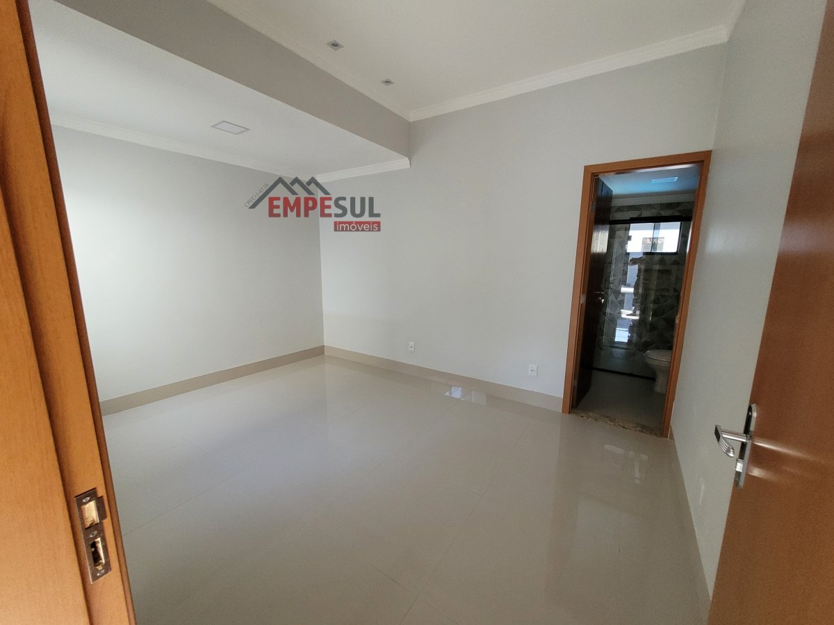 Casa à venda com 3 quartos, 353m² - Foto 16