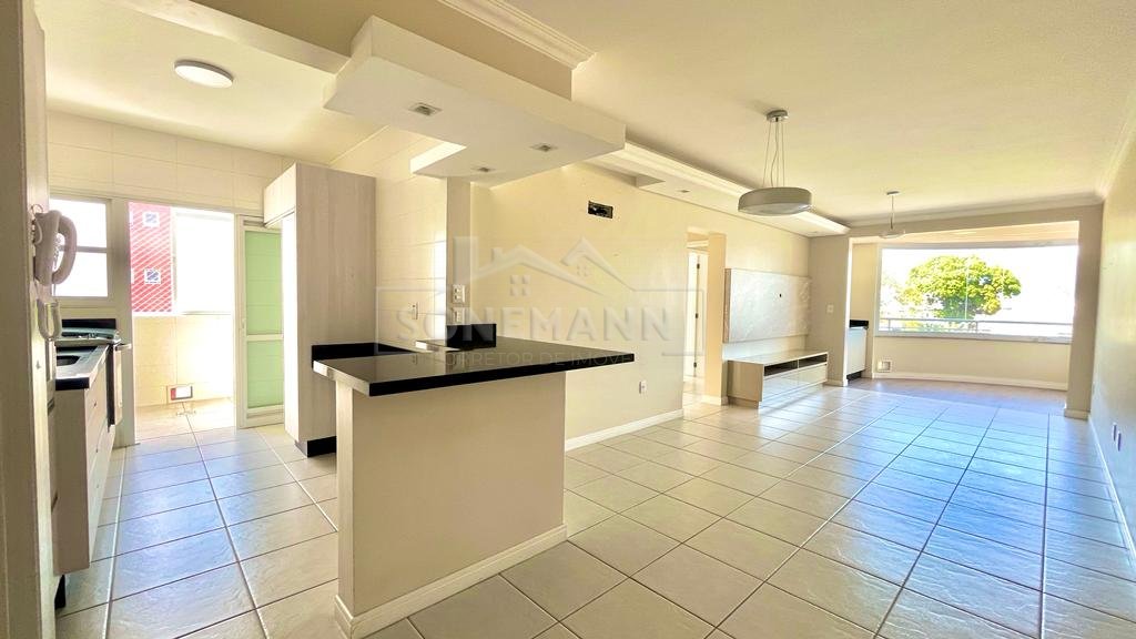 Apartamento à venda com 2 quartos, 87m² - Foto 2