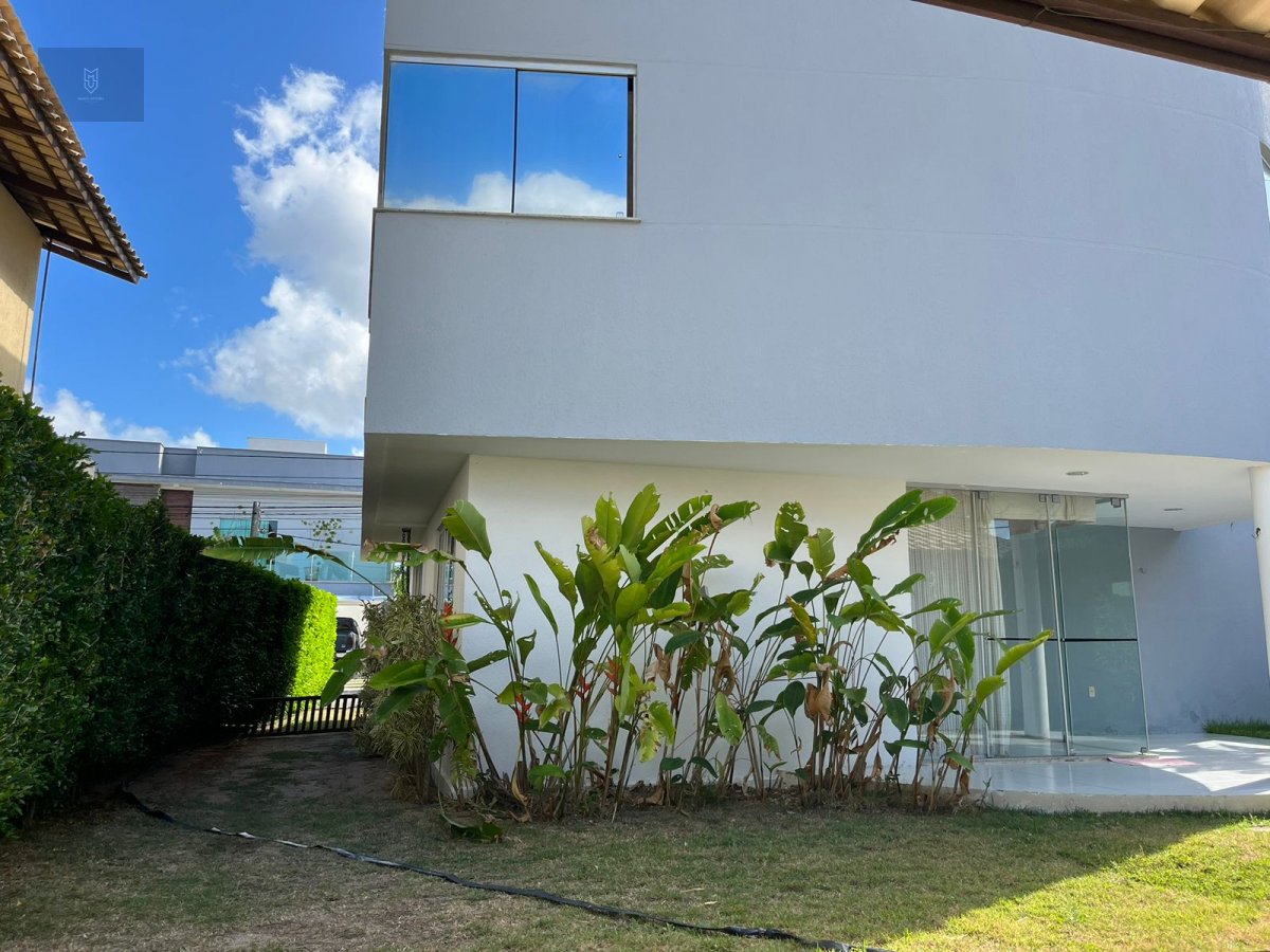 Casa para alugar com 4 quartos, 200m² - Foto 12