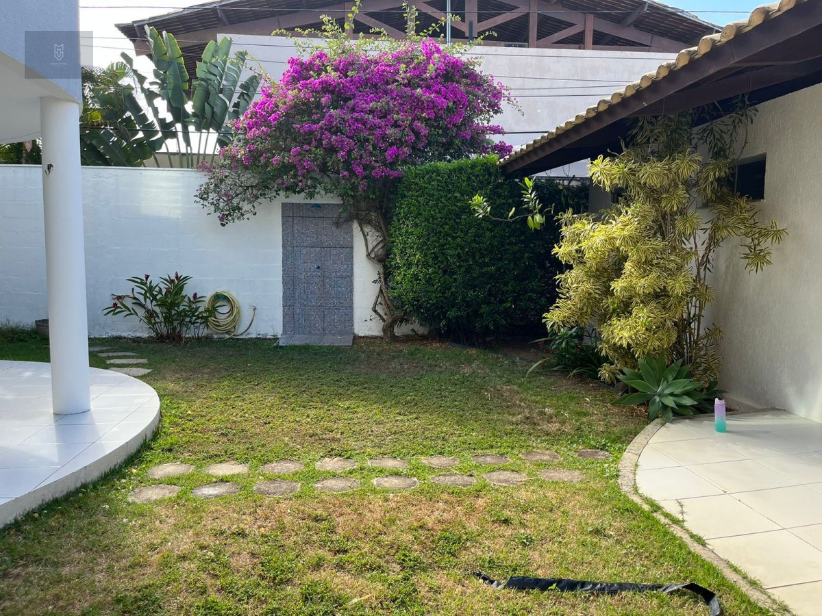 Casa para alugar com 4 quartos, 200m² - Foto 15