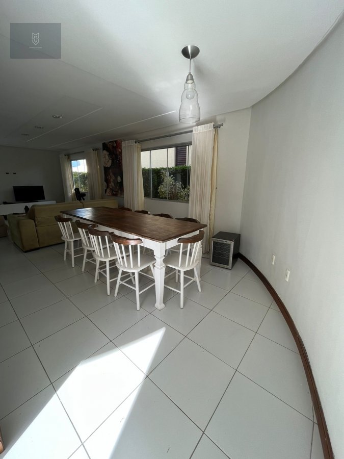 Casa para alugar com 4 quartos, 200m² - Foto 20