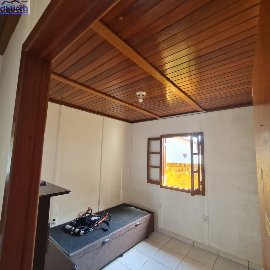 Casa à venda com 3 quartos, 87m² - Foto 4